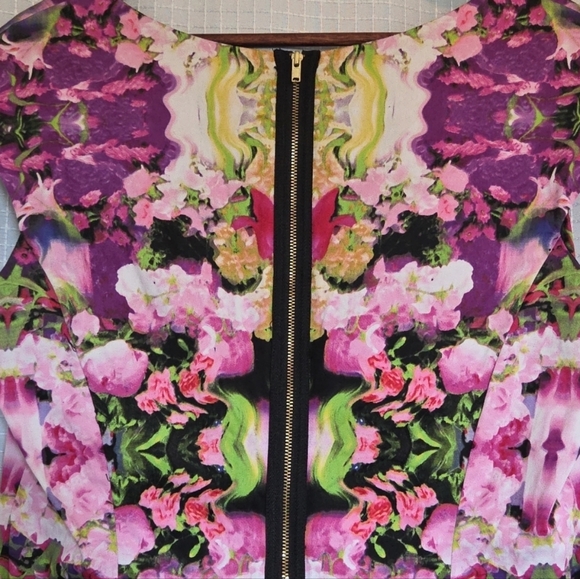 The MAGGY LONDON Sheath Dress in Size 14 Great For Easter - Picture 4 of 7